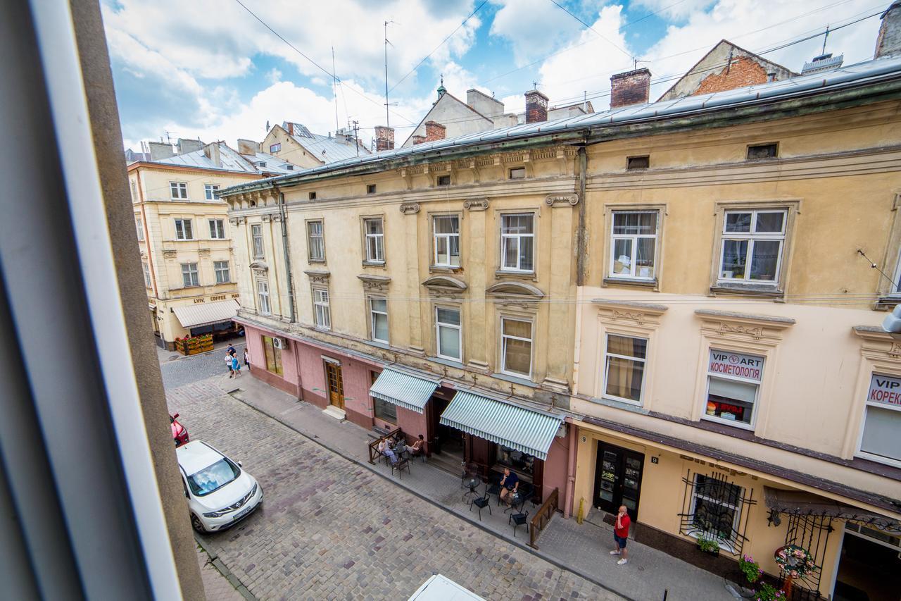 Apart Hotel On Rynok Square 利沃夫 外观 照片